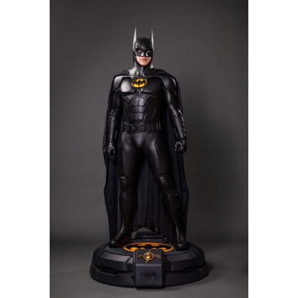 The Flash Estatua tamaño real Batman Keaton 2 211 cm