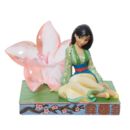 Figura Mulan con Flor de Cerezo Mulan Disney Traditions Jim Shore